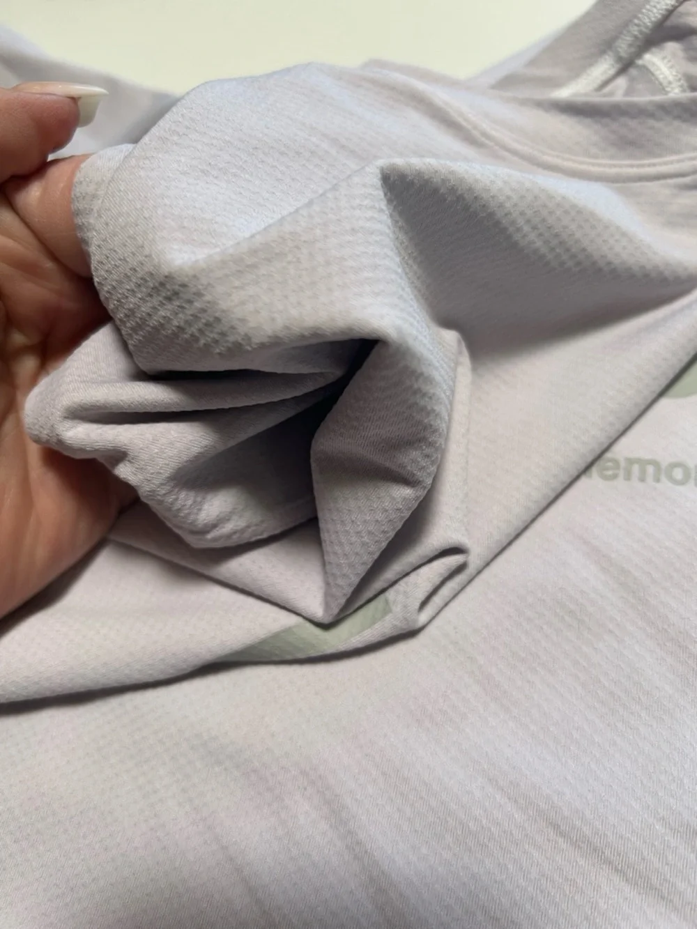 Lululemon Lightweight Long Sleeve Cropped Top - Picture 10 of 10